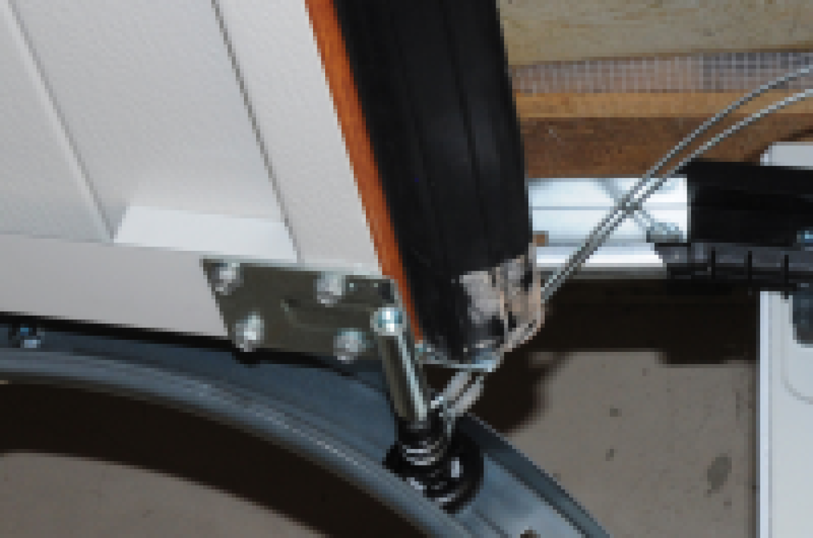 Que dois-je faire si le c&acirc;ble de ma porte de garage se brise